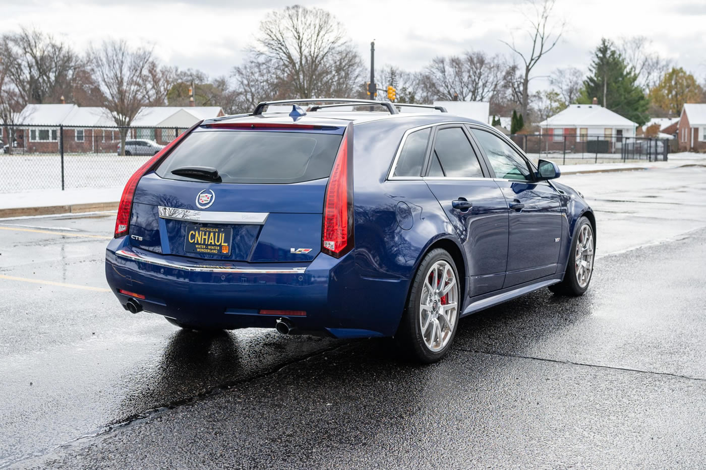 2014 Cadillac CTS-V Wagon 6-Speed in Opulent Blue Metallic