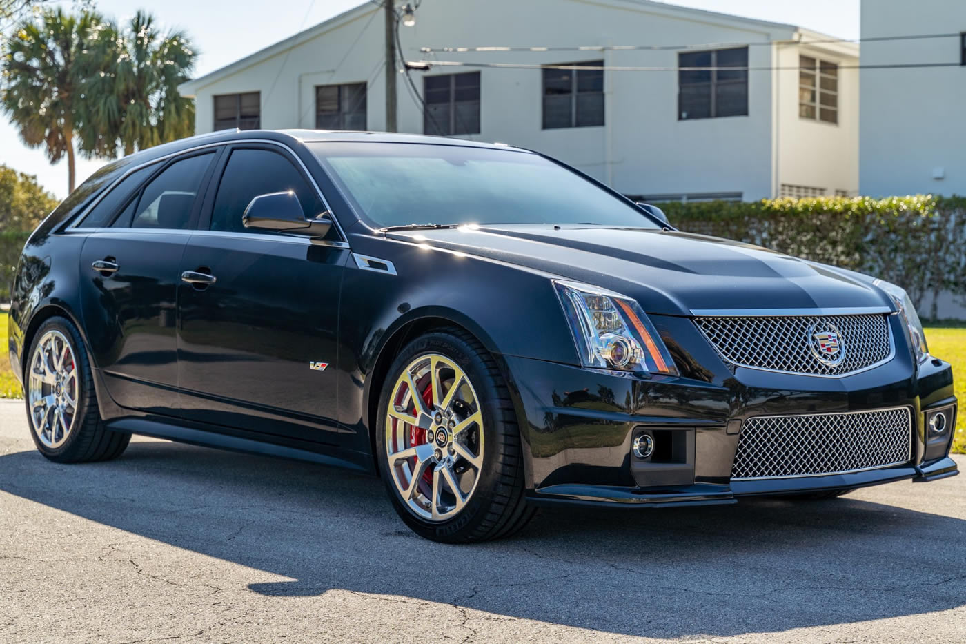 2014 Cadillac CTS-V Wagon in Black Diamond Tricoat
