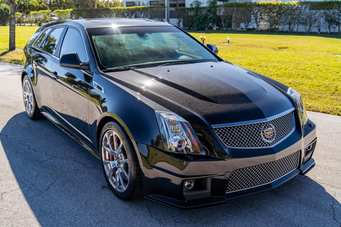 2014 Cadillac CTS-V Wagon in Black Diamond Tricoat