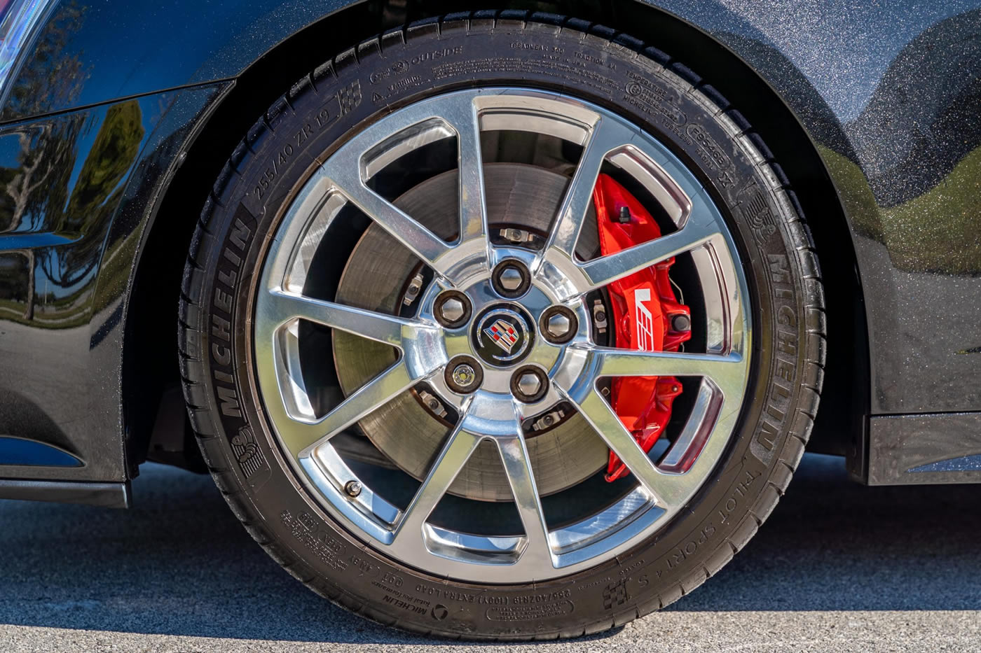 2014 Cadillac CTS-V Wagon in Black Diamond Tricoat
