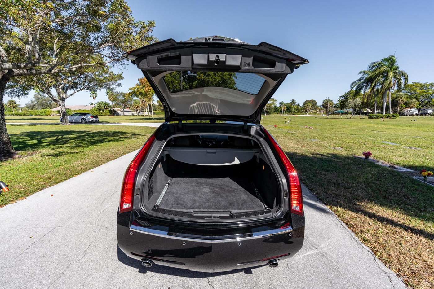2014 Cadillac CTS-V Wagon in Black Diamond Tricoat