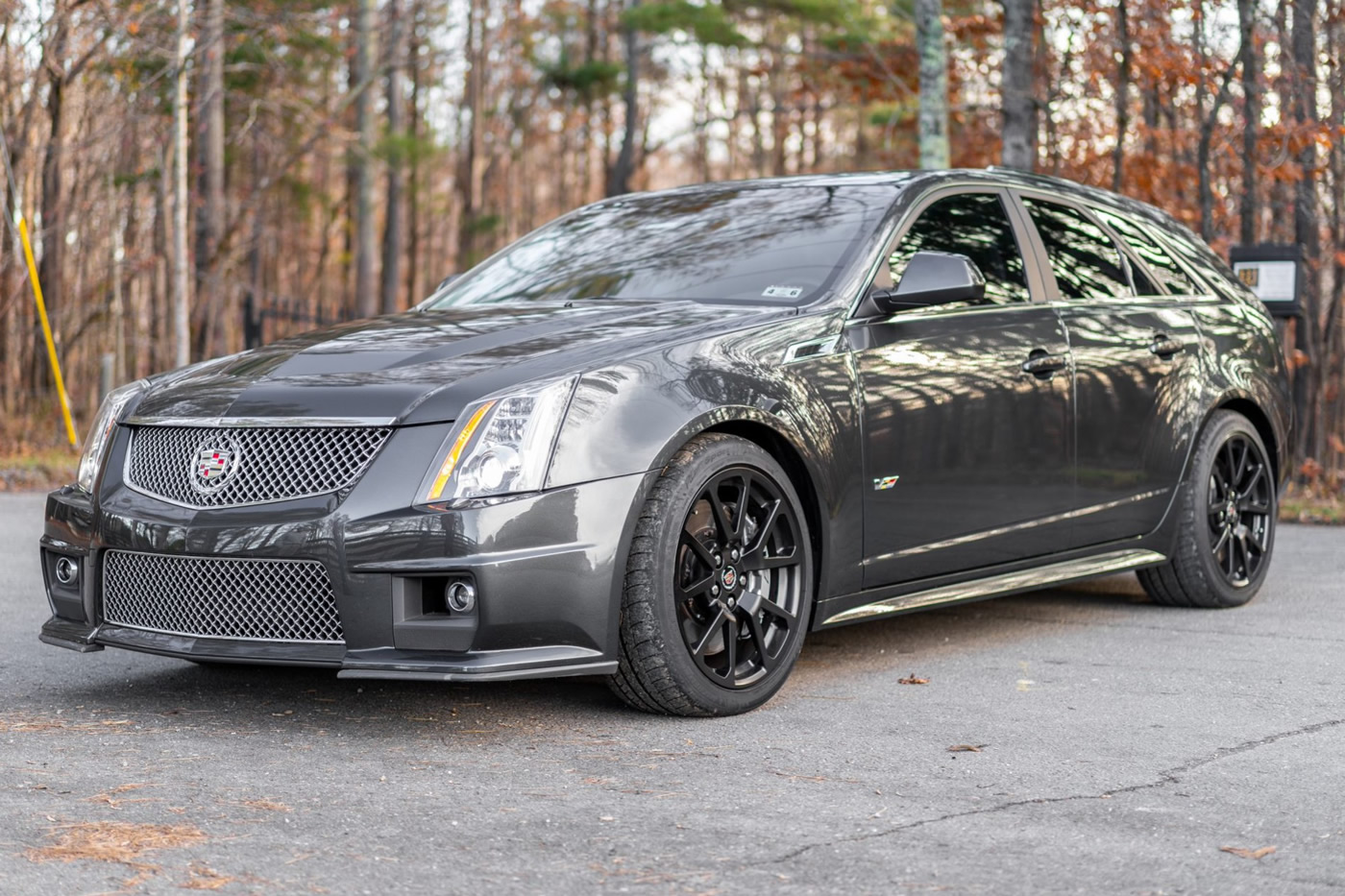 2014 Cadillac CTS-V Wagon in Phantom Gray Metallic