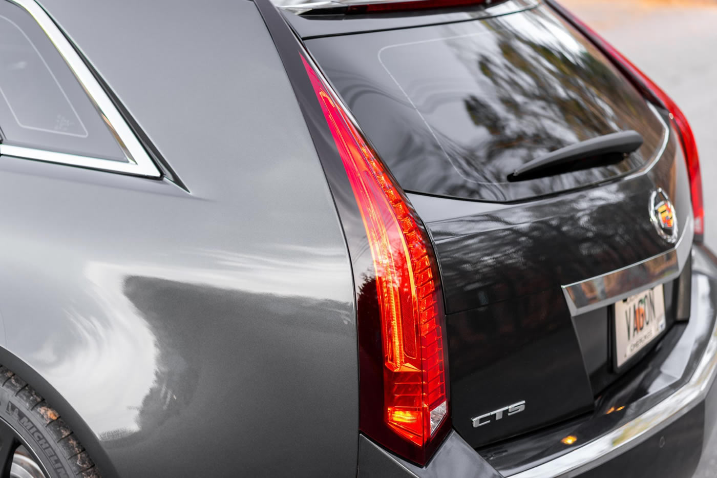 2014 Cadillac CTS-V Wagon in Phantom Gray Metallic