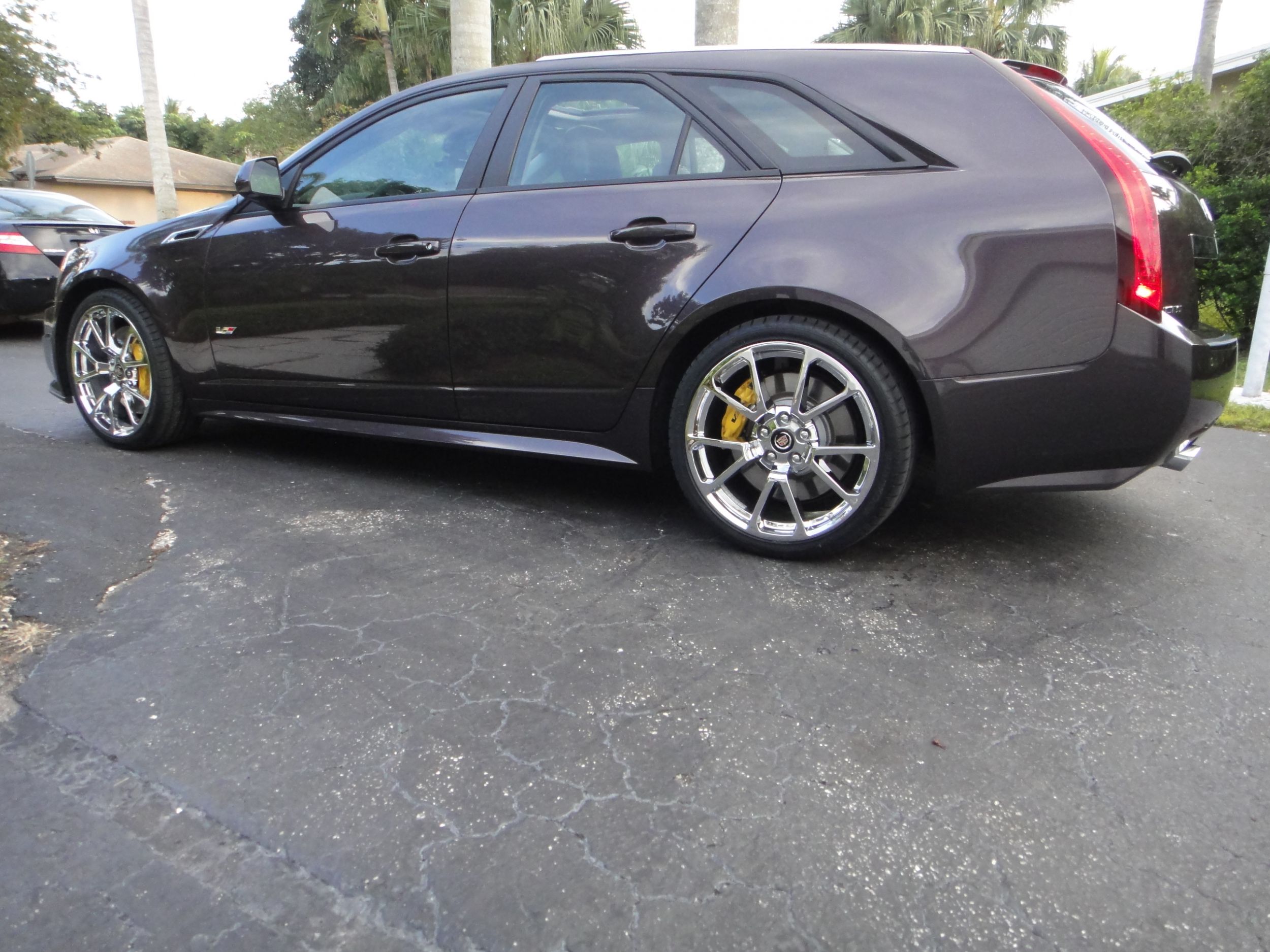 2014 plum v-wagon with 20 inch oem replica wheels