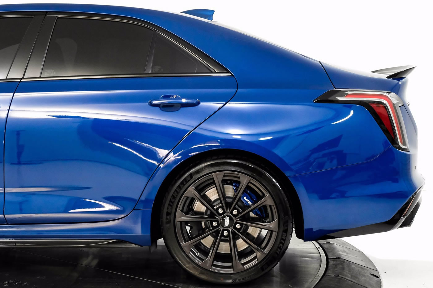 2022 Cadillac CT4-V Blackwing in Wave Metallic