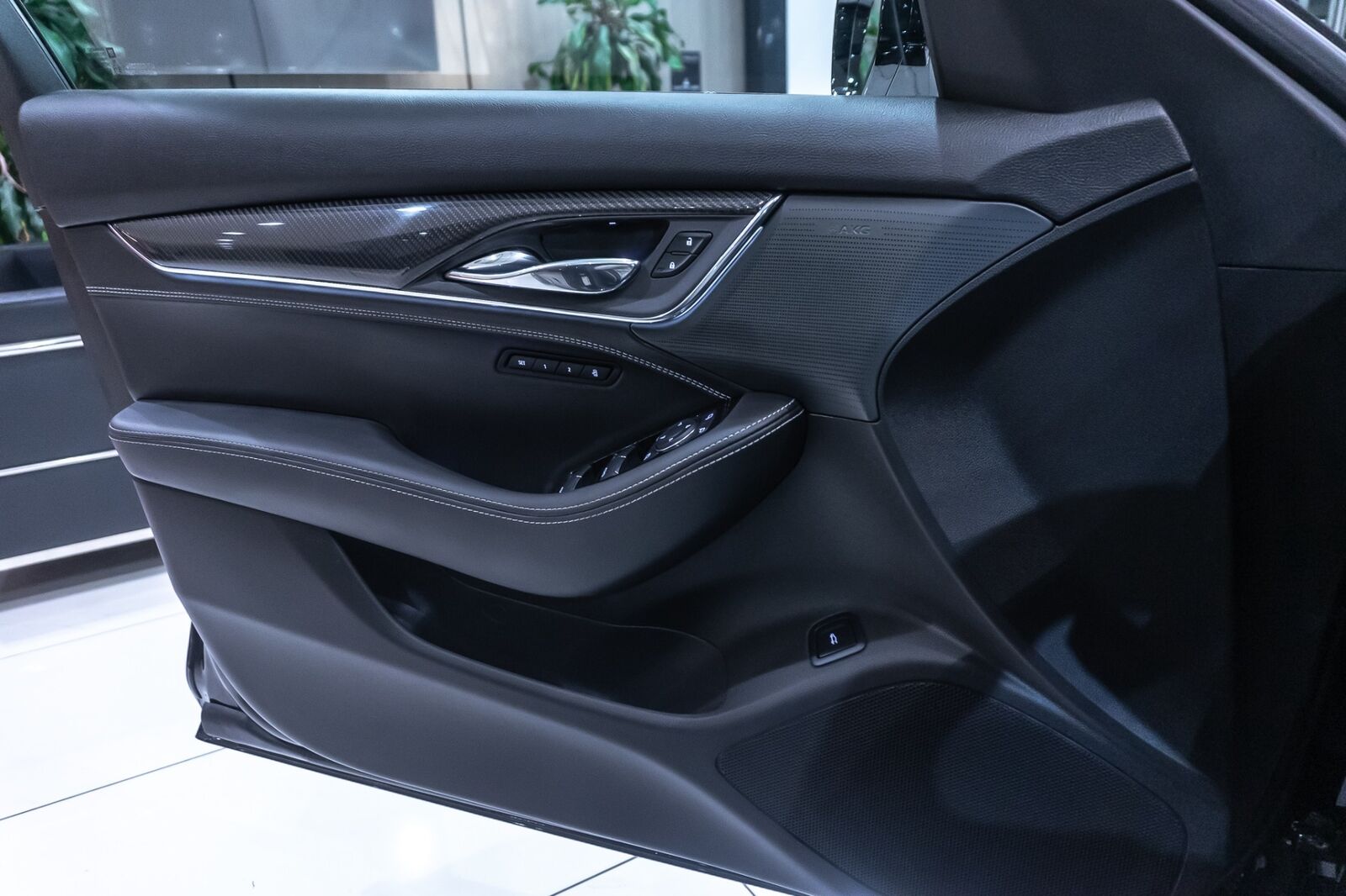 2022 Cadillac CT5-V Blackwing in Black Raven