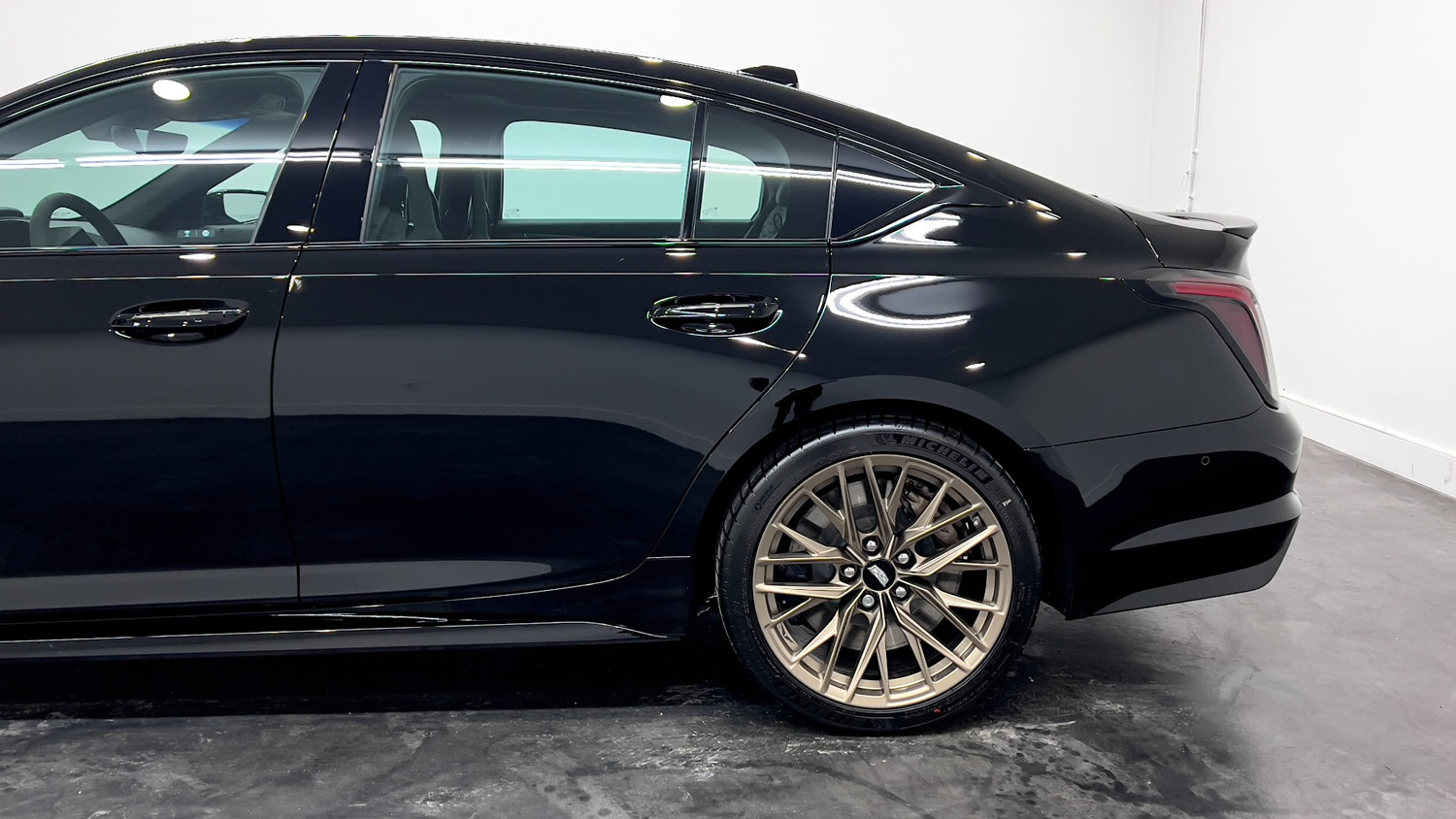 2022 Cadillac CT5-V Blackwing in Black Raven