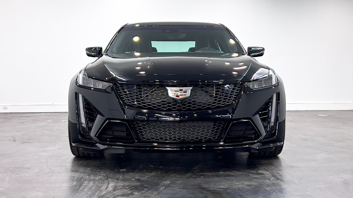 2022 Cadillac CT5-V Blackwing in Black Raven