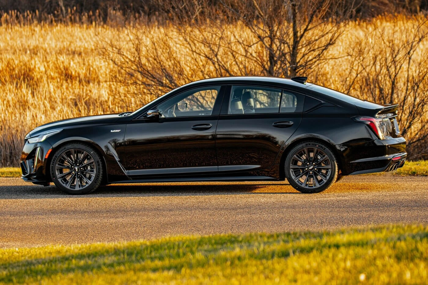 2022 Cadillac CT5-V Blackwing in Black Raven