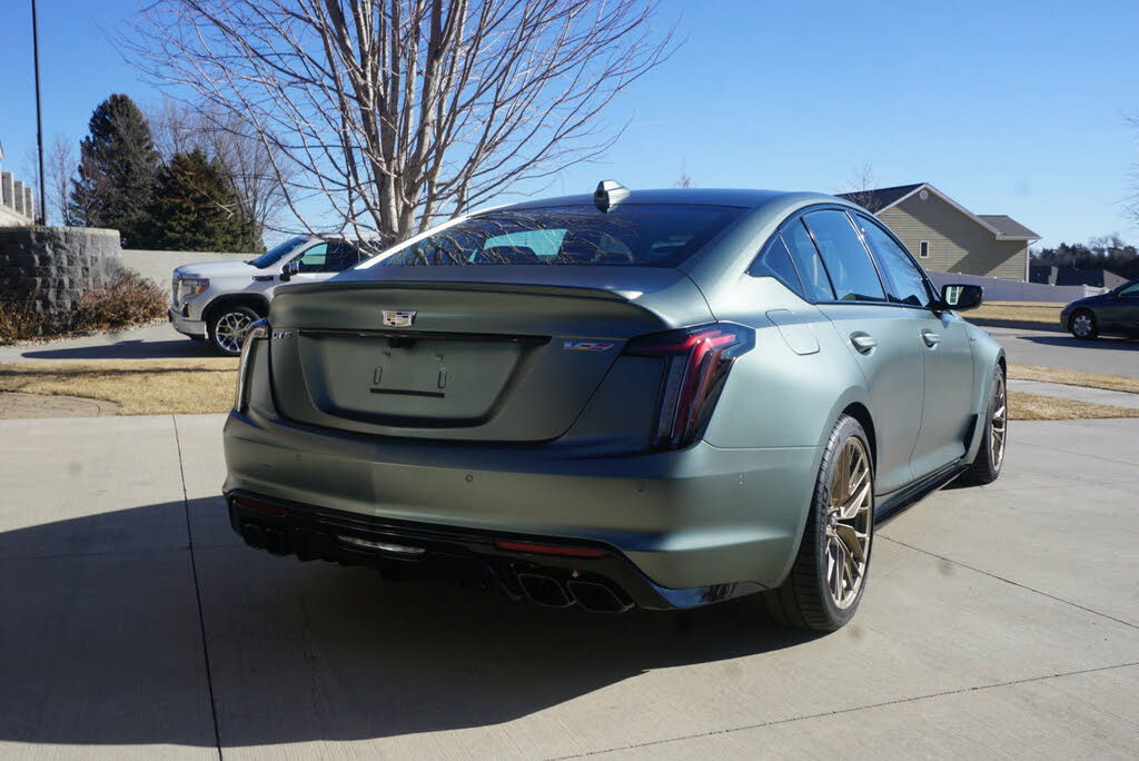 2022 Cadillac CT5-V Blackwing in Dark Emerald Frost