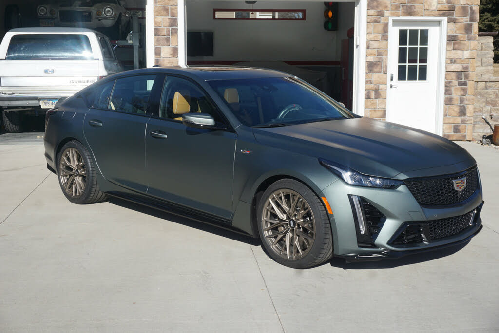 2022 Cadillac CT5-V Blackwing in Dark Emerald Frost