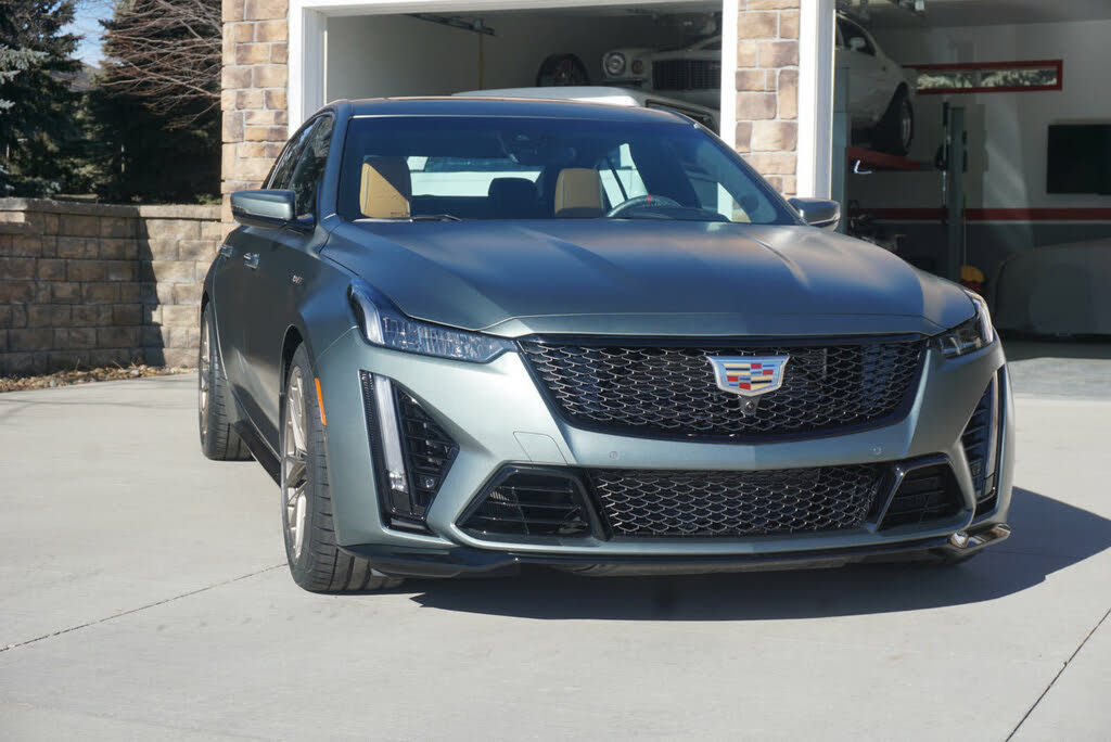 2022 Cadillac CT5-V Blackwing in Dark Emerald Frost