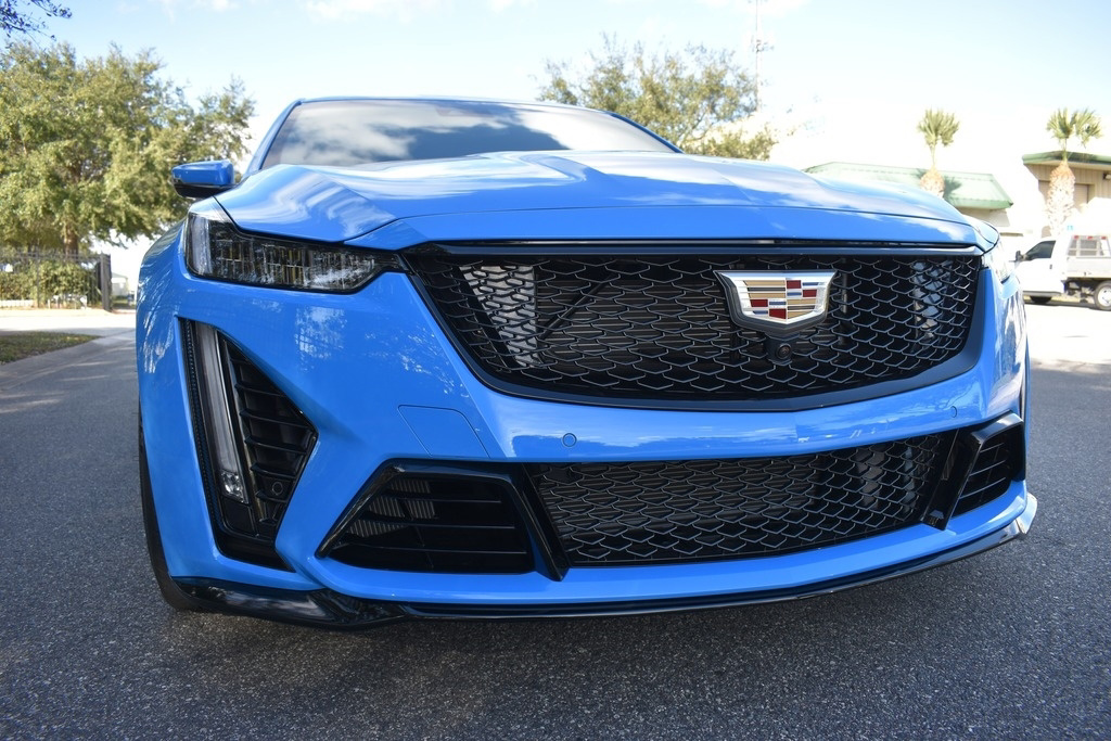 2022 Cadillac CT5-V Blackwing in Electric Blue