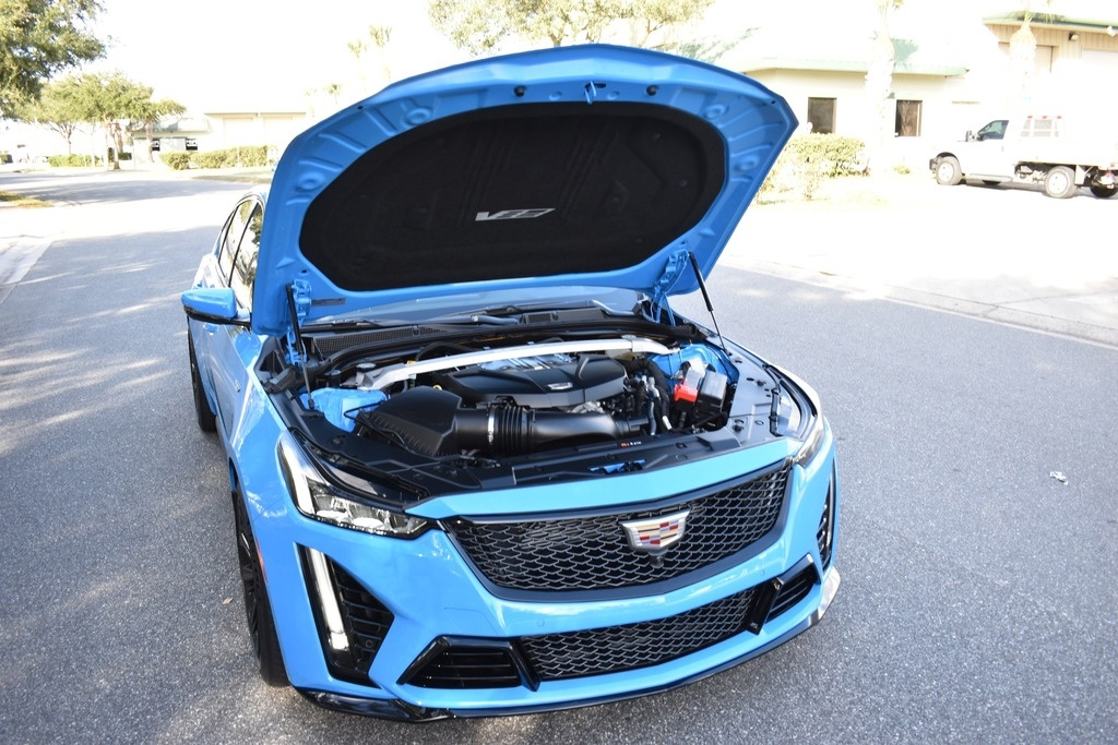 2022 Cadillac CT5-V Blackwing in Electric Blue