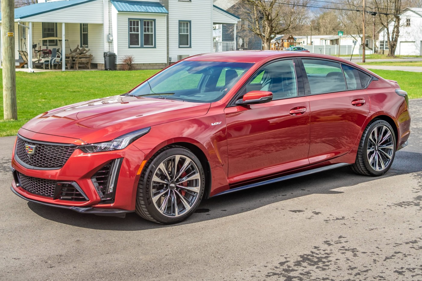 2022 Cadillac CT5-V Blackwing in Infrared Tintcoat