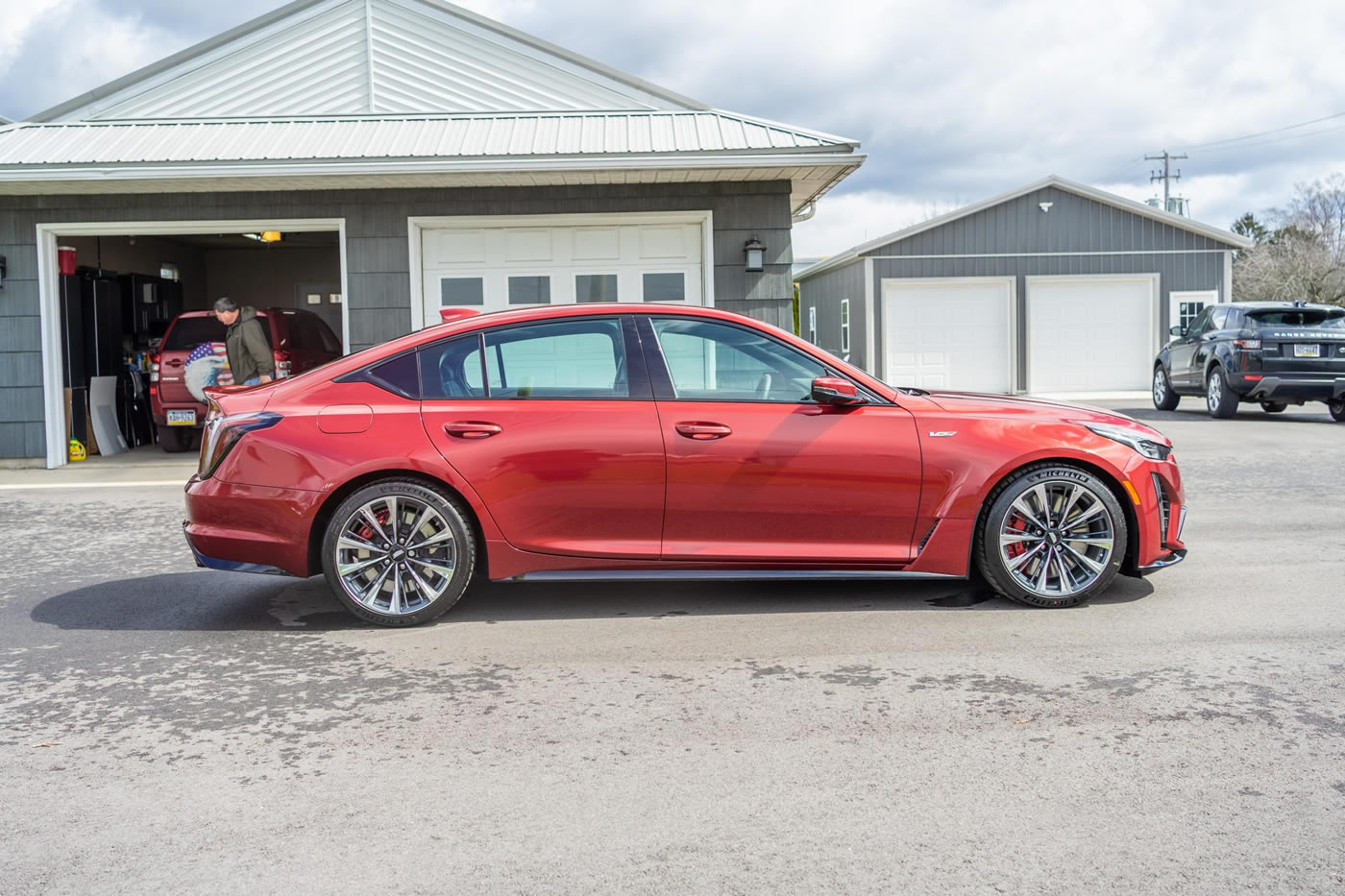 2022 Cadillac CT5-V Blackwing in Infrared Tintcoat